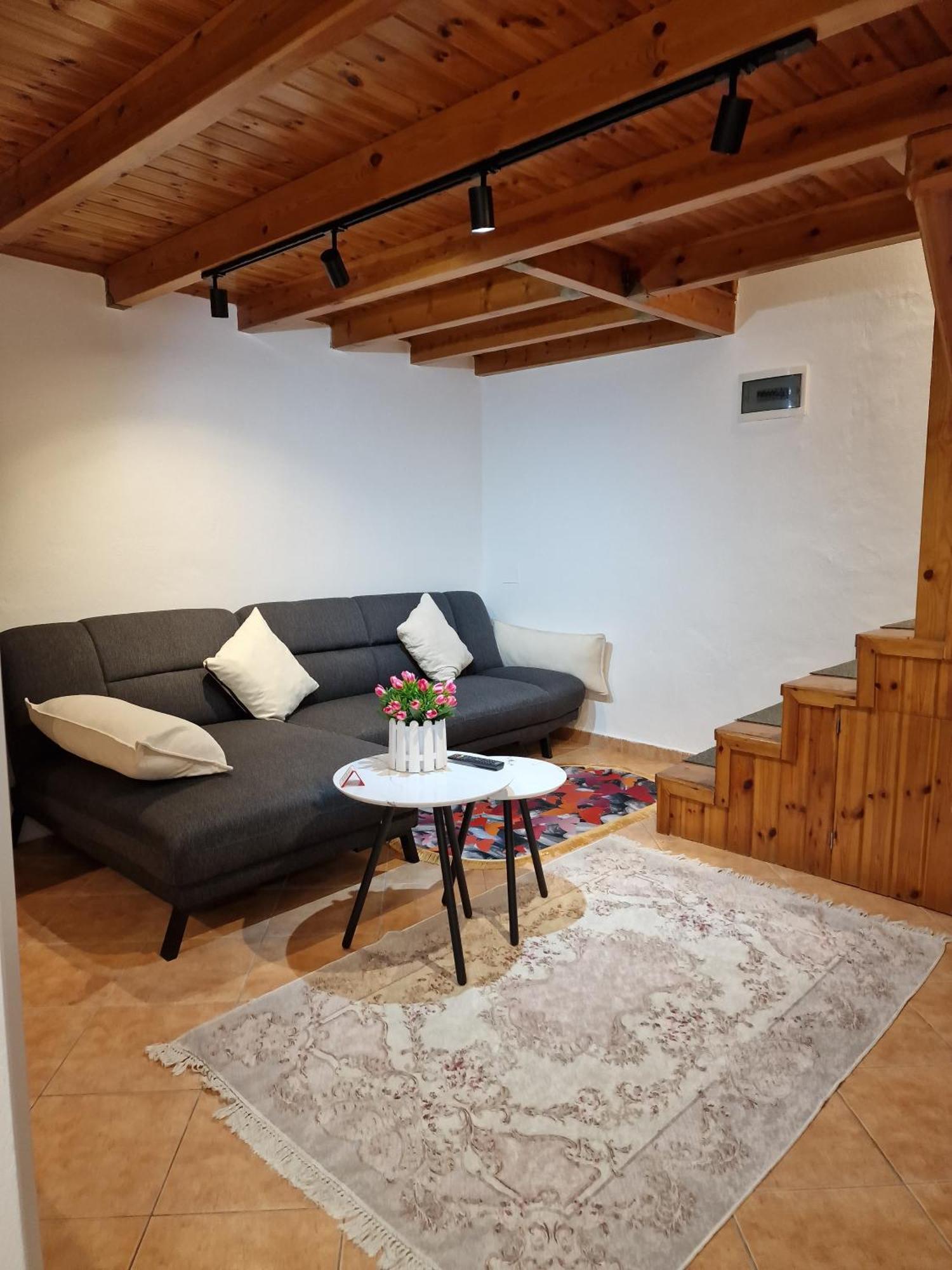 Apartment Antigona Gjirokastër Exterior foto